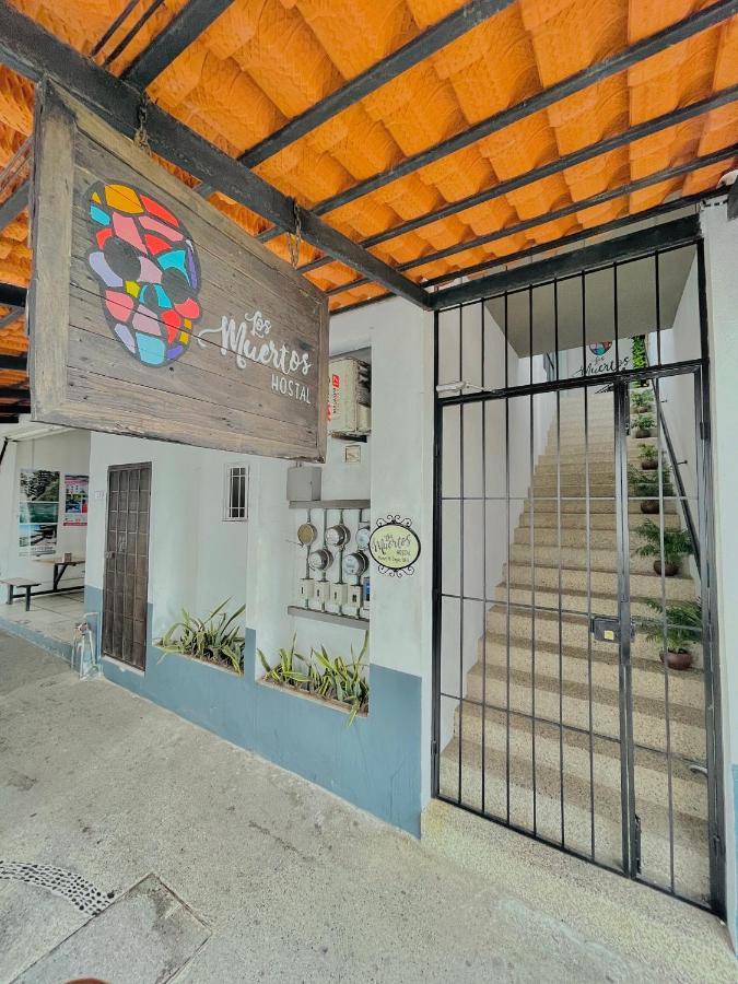 Los Muertos Hostal 巴亞爾塔港 外观 照片