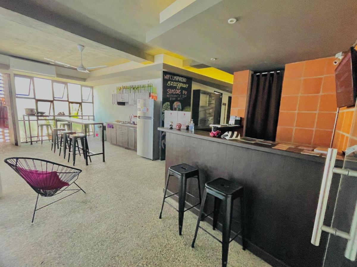 Los Muertos Hostal 巴亞爾塔港 外观 照片